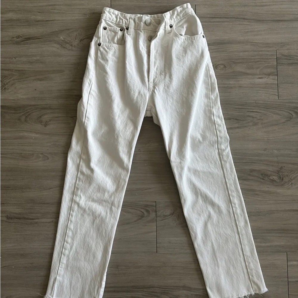 Zara Jeans Womens size 0 White Button Fly Denim Everyday Comfort Casual Pants